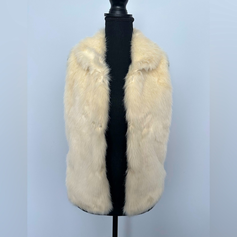 Girl’s fur vest (size: Girl 14)